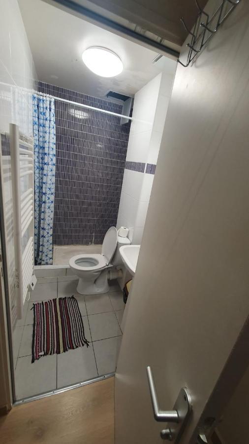 Hotel Le Privilege La Courneuve Bagian luar foto